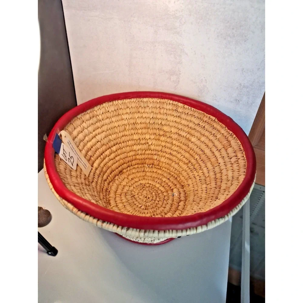 Handwoven Ethiopian Mesob Basket – Traditional Red Trim Decor (15-17